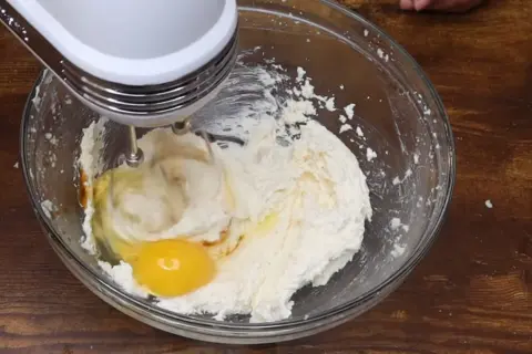 Add vanilla and egg