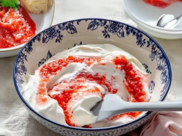 3-Ingredient Summer Berry Fool Recipe